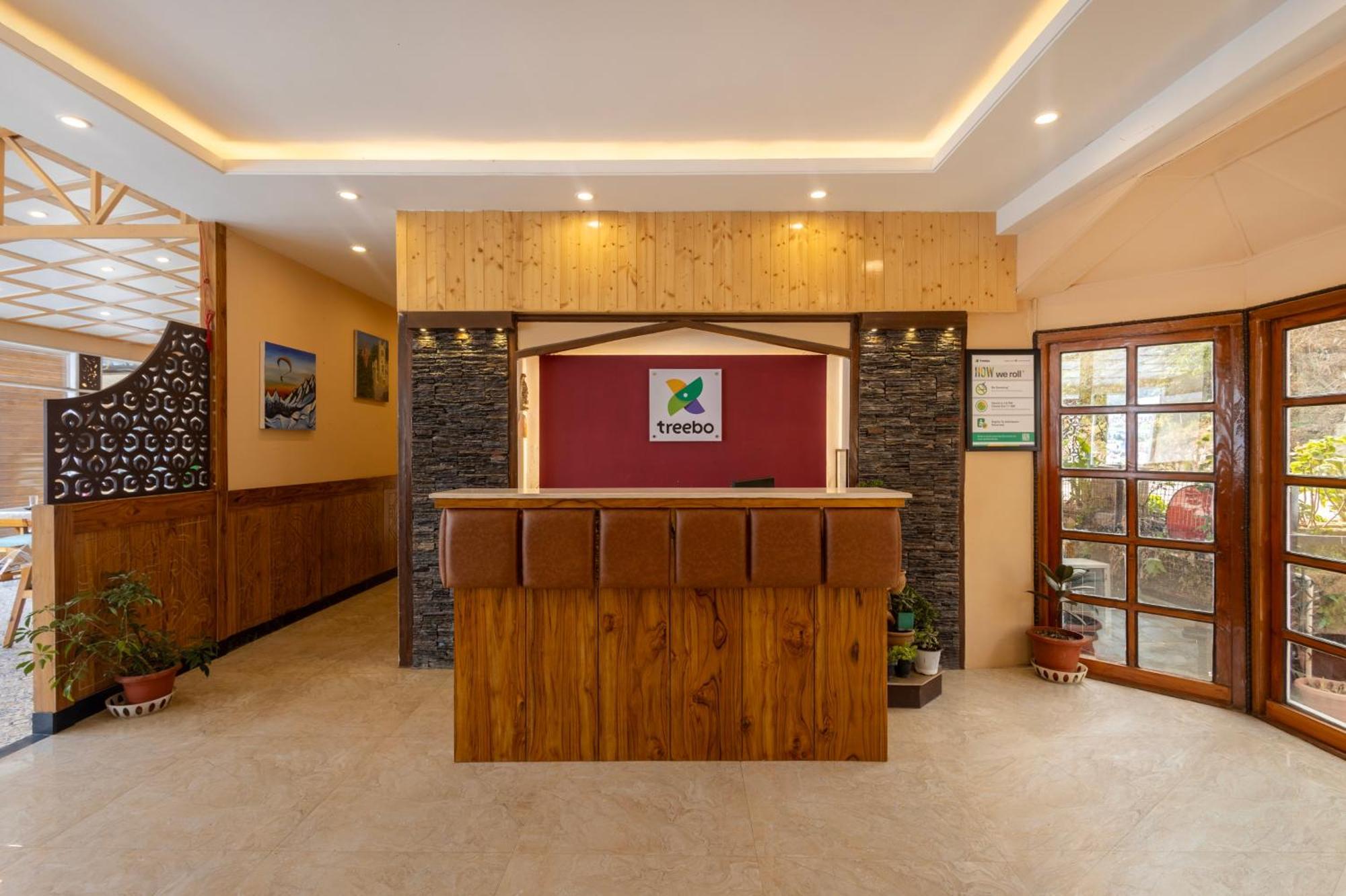 Treebo Lords Garden Glory With Valley View & Centralized Heating Shimla Eksteriør bilde