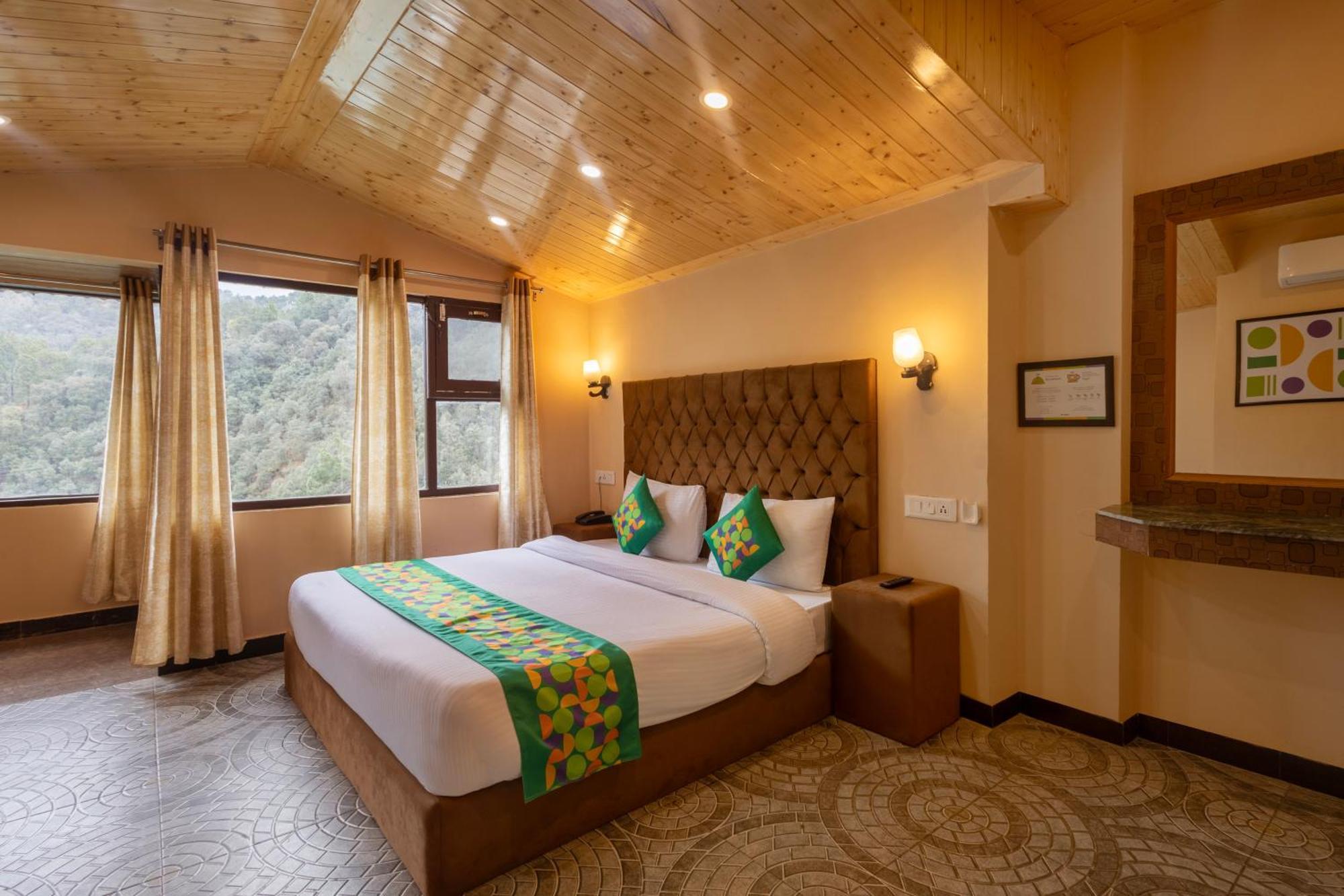 Treebo Lords Garden Glory With Valley View & Centralized Heating Shimla Eksteriør bilde