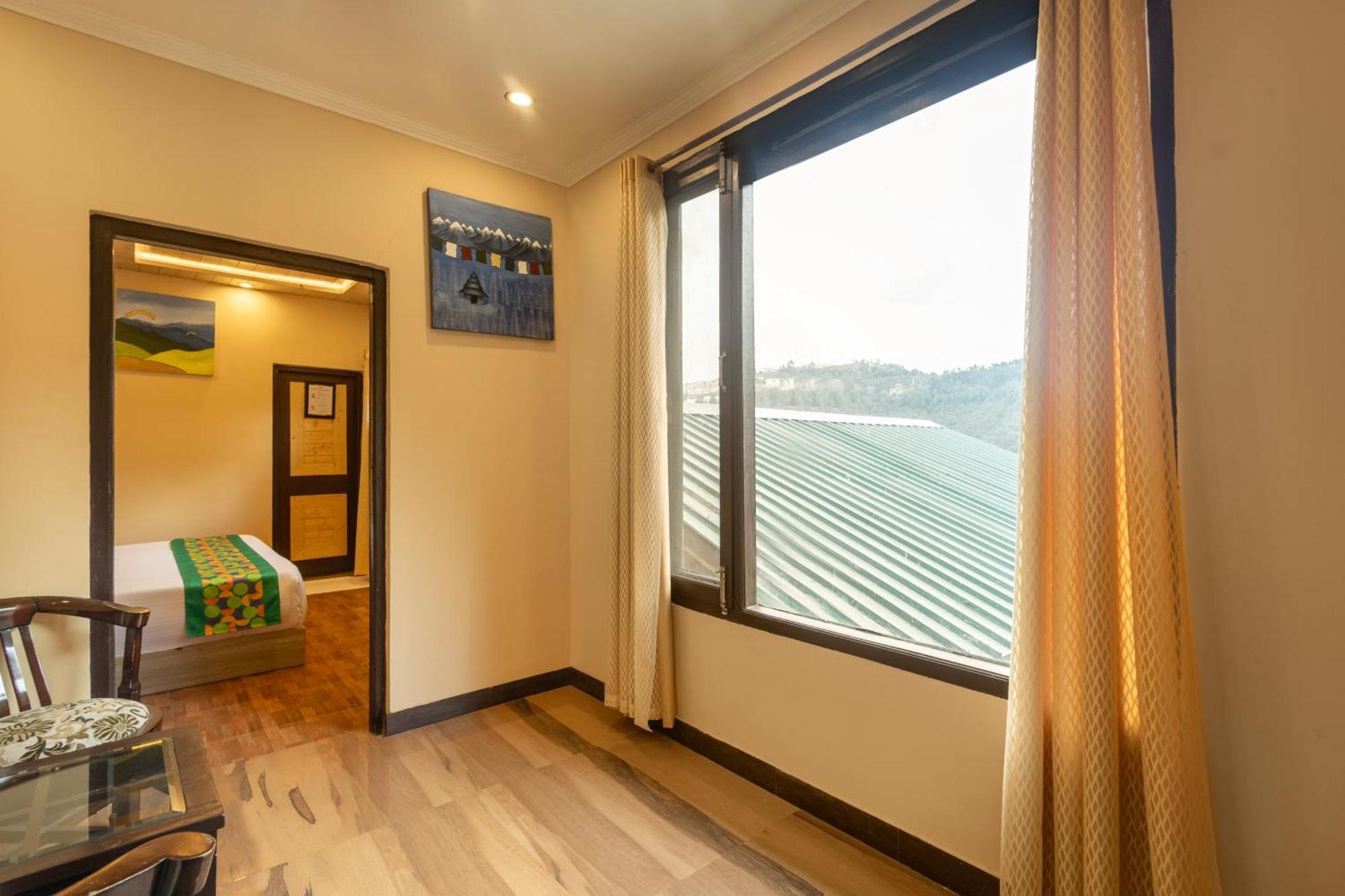 Treebo Lords Garden Glory With Valley View & Centralized Heating Shimla Eksteriør bilde